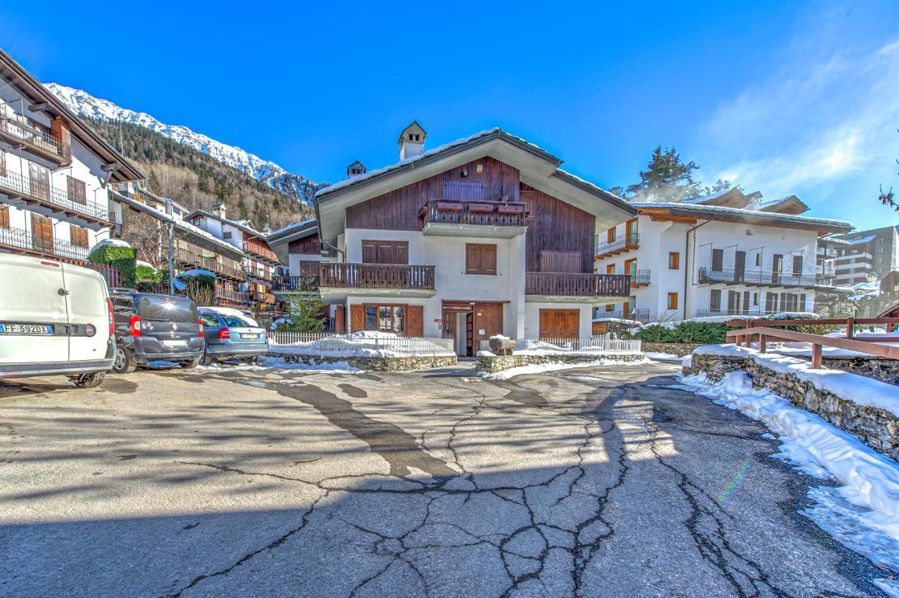 Casa Julie - Accogliente Rifugio Nella Quiete - Cour 0157 Apartment Courmayeur Luaran gambar
