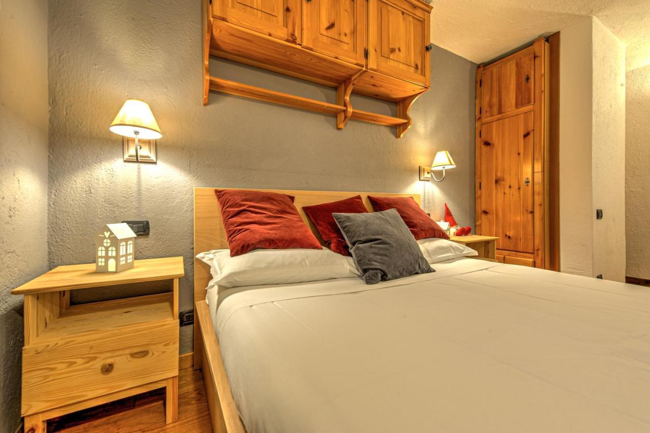 Casa Julie - Accogliente Rifugio Nella Quiete - Cour 0157 Apartment Courmayeur Luaran gambar